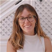 Ofrezco clases particulares desde 1° de Primaria hasta 2° ESO de todas las asignaturas. Además, poseo un C1 de Inglés acreditado por Cambridge, por lo que podría dar clases de inglés desde niveles bajos a avanzados